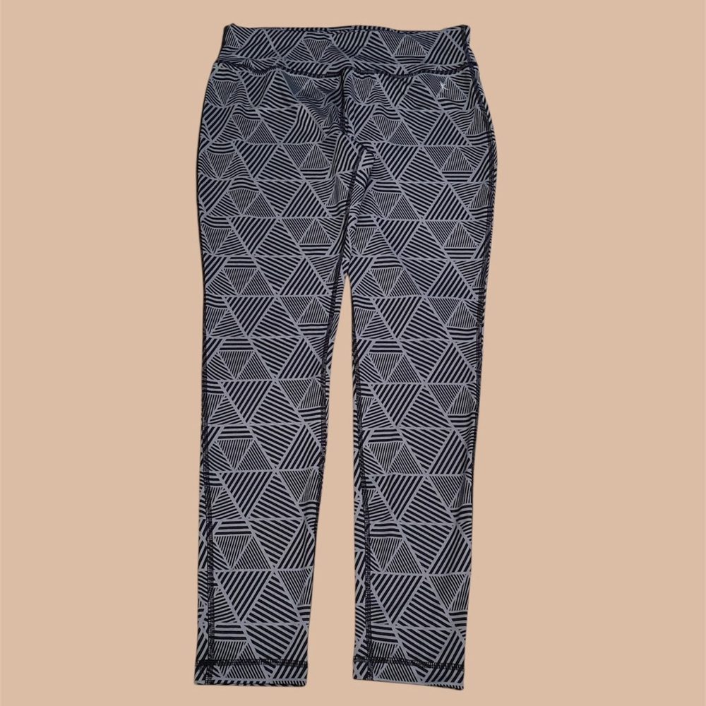 Danskin Now, Geometric Patterned Leggings size Small 4-6